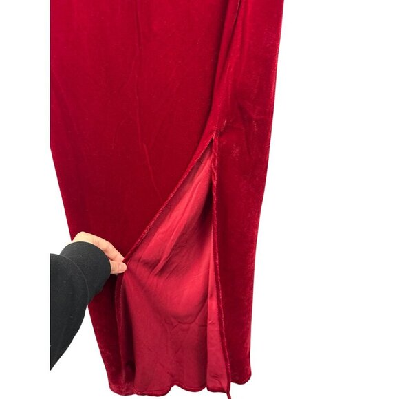 Women’s High Botany Medium Red Velvet Sleeveless Maxi Dress - Picture 5 of 6